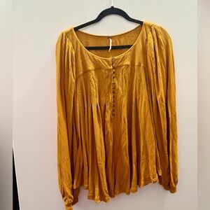 FINAL PRICE - Size medium Free People long sleeve🌺